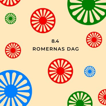 Idag, 8 april firas Romernas dag, en dag då alla romer som bor utspridda över hela världen kan enas och hylla den romska kulturen och historien, samt uppmärksamma romers situation världen över. I Finland är dagen en påminnelse on romers drygt 500-åriga ställning som minoritet och deras grundlagsenliga rätt att bevara och utveckla sitt språk och sin kultur. 

Den här dagen tänder många ljus, planterar träd och håller minnesceremonier. Romerna har en egen flagga, som är blå och grön med ett rött vagnshjul på mitten.

#yaösterbotten #mångkultur #romernasdag