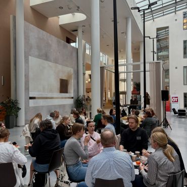 I förra veckan brsökte ett helt gäng av regionens studihandledare och speciallärare oss på Campus Allegro i Jakobstad. På agendan fanns musik, mingel, rundvandring och en hel del viktig information. 😊

Tack för att ni kom, det var roligt att ses! 😊

#yaösterbotten